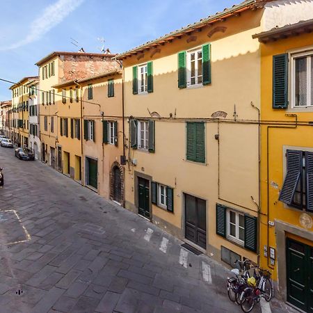 Heart Of Lucca Style Whitin The Walls Luaran gambar